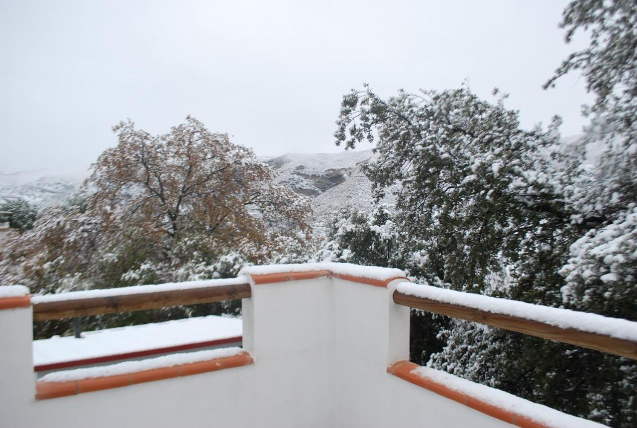 Encinar De Aguas Blancas Guest House Dudar Екстериор снимка